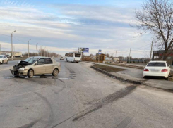 Женщина оказалась на больничной койке после поездки на  «Мерседес» в Волжском 
