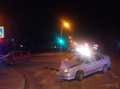 Водитель иномарки попал в больницу после ДТП в Волжском 