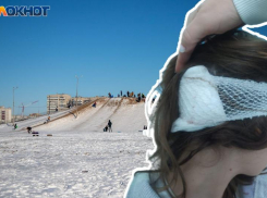 Ребенок разбил голову на ледовой горке в Волжском: ФОТО