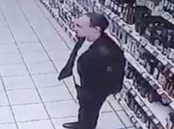 Алкоголика-ловкача узнали волжане, на которых он набросился с кулаками