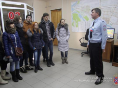 «Студенческий десант» высадился в Управлении волжской полиции