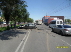  В ДТП на западе Волгограда пострадала мать с 9-летним ребенком