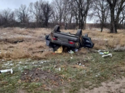 В Волгоградской области в аварии с «перевертышем» пострадал человек 