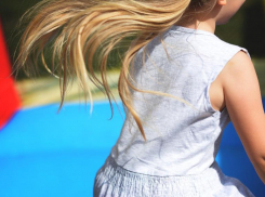 11-летняя девочка покалечилась на батуте в Волгограде