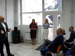 Глава Волжского Игорь Воронин выступил на закрытии молодежного форума «Строим будущее!»