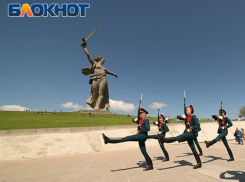 Устранили 180 тысяч дефектов: реконструкция статуи «Родина-мать зовет!» подошла к завершению