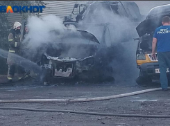 В Волжском сгорели две маршрутки