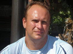 ﻿Депутат-единоросс Виталий Коноваленко лишился поста главврача детской стоматологии в Волжском 