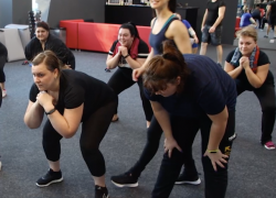 Плачут, но «тренят»: тренировка в «Сбросить лишнее»