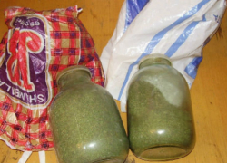 В Волгоградской области местный житель хранил дома 1,5 килограмма марихуаны