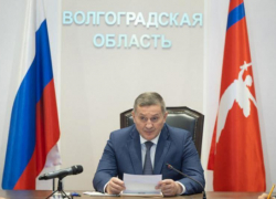 Повреждено здание больницы, выбиты окна и снесена крыша: последствия атак БПЛА в Волгоградской области