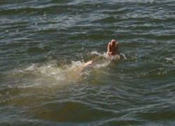 В Волжском 6-летняя девочка утонула на пляже в СНТ "Дружба"