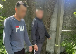 Жители Астраханской области попались волжским полицейским с «солью» в салоне