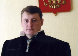 На пустыре нашли тело председателя районного суда