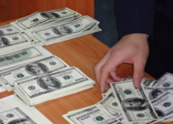 В Волгограде осудят сбытчиков более 50 тысяч фальшивых долларов