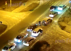 Катилась назад, но ударила машину впереди: странное ДТП в Волжском