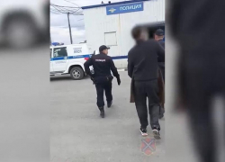 У жителя Волжского на плотине ГЭС нашли наркотики