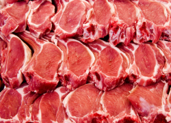 На севере Волгограда косой лжепродавец мяса обманул пенсионерку