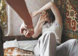 Под Волгоградом трое молодых парней изнасиловали сожительницу ограбленного ими селянина