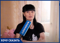 «Вы не платите за это в квитках»: «Лада Дом» отказалась убирать тополь, снесший крышу волжанам