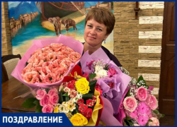 Призвание быть рядом с детством: кумовья поздравляют Наталью Владимировну Ефремову с Днем воспитателя