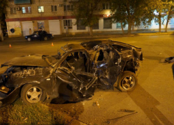 В Волгограде авария унесла жизни двух молодых людей