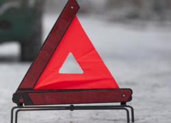 Два внедорожника и легковушка столкнулись в Волжском