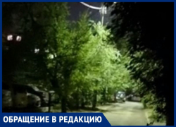 Про улицу Пушкина в Волжском забыли? Местные жалуются на полное отсутствие освещения