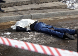 За минувшие сутки двое волгоградцев выбросились с высоток