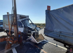 Удар между двумя "Газелями" на трассе привел к летальному исходу