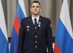 Сотрудник волгоградского СИЗО спас тонущего человека и получил ведомственную медаль