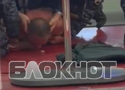 В Волжском задержали голого дебошира, устроившего погром в магазине: видео