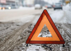 В Волжском на мосту произошло тройное ДТП