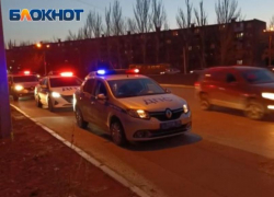 Видео смертельной аварии в Волжском: машина отлетела на середину кольца