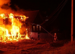 Минувшей ночью в Волгоградской области при пожарах погибли три человека