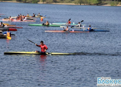 Юные волжские гребцы вернулись с медалями из Волгограда
