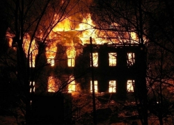 В Михайловке ночью пытались сжечь школу