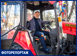 Десятки спецмашин прошлись колонной по улицам Волжского