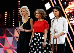 Волгоградка в составе музыкальной группы борется за "Главную сцену" 