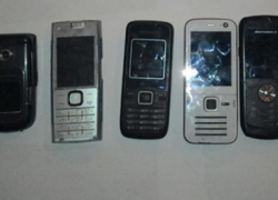 В колонию под Волгоградом пытались передать пять телефонов в банке с краской