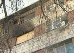 На севере Волгограда 17-летний воришка сломал стопы после прыжка с 4-го этажа