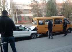 Три человека попали в больницу после ДТП за сутки в Волжском