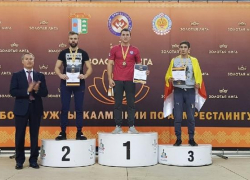  Армрестлеры из Волжского завоевали медали