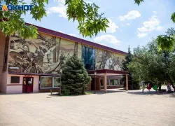Волгоградский драматический театр: 30 тысяч зрителей и новые горизонты