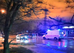 Невнимательный водитель отправил волжанина в больницу