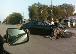 32-летний водитель на ВАЗ-21099 в Волжском "протаранил" две иномарки
