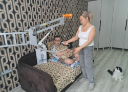 Детский фонд помог семье из Волжского приобрести жизненно важное оборудование для 16-летнего подростка с ДЦП