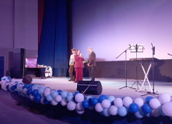 Актёр Николай Перминов выступил перед подростками из волжских соцучреждений 