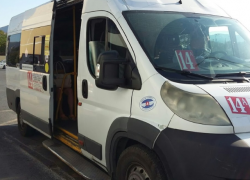 Пассажиры маршрутки пострадали в ДТП