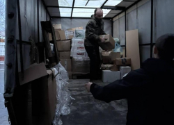 Волжские волонтёры доставили гуманитарную помощь детям Лисичанска в ЛНР